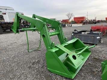 Main image John Deere 148